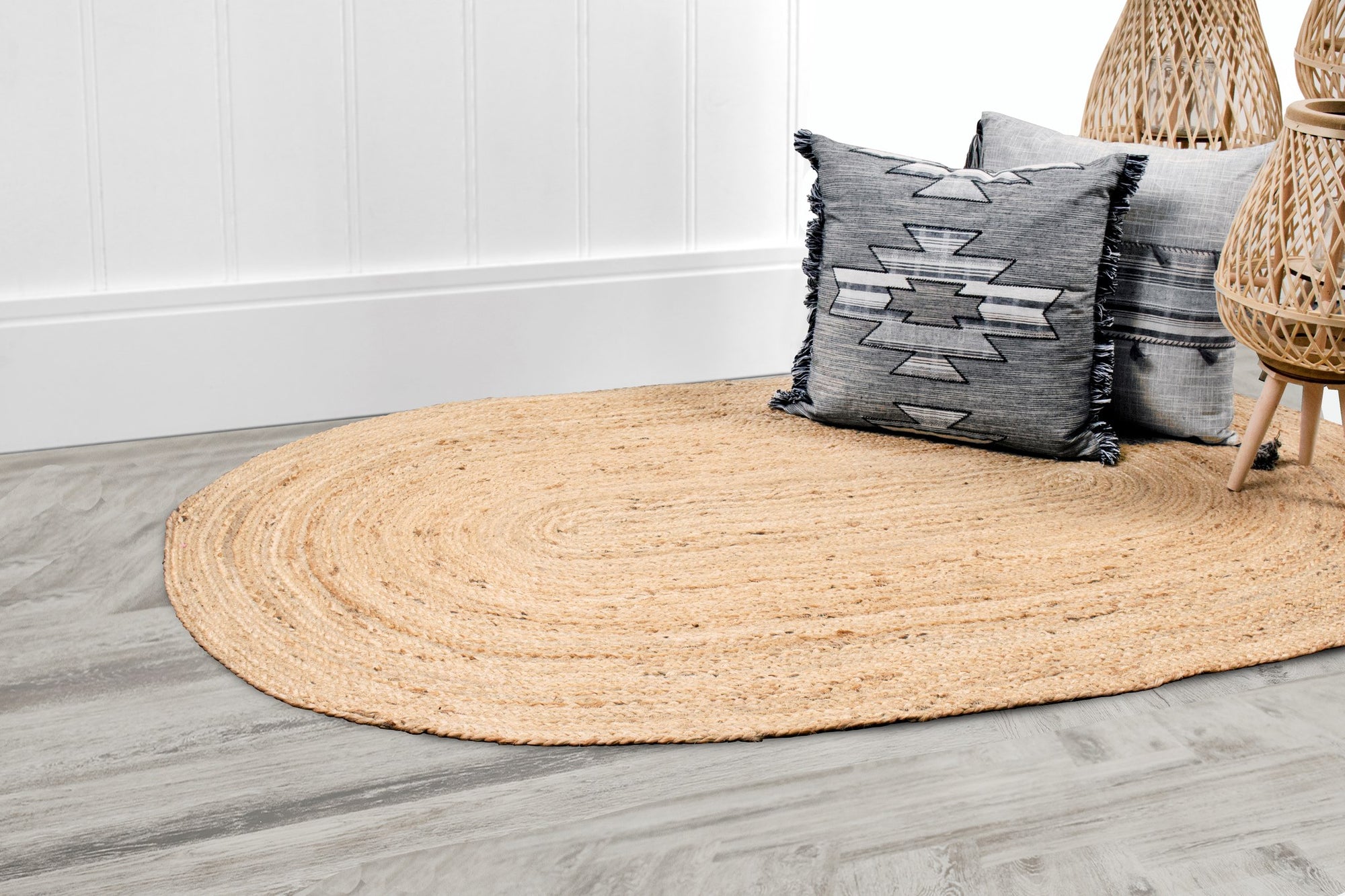 Nobu Oval Accent Rugs