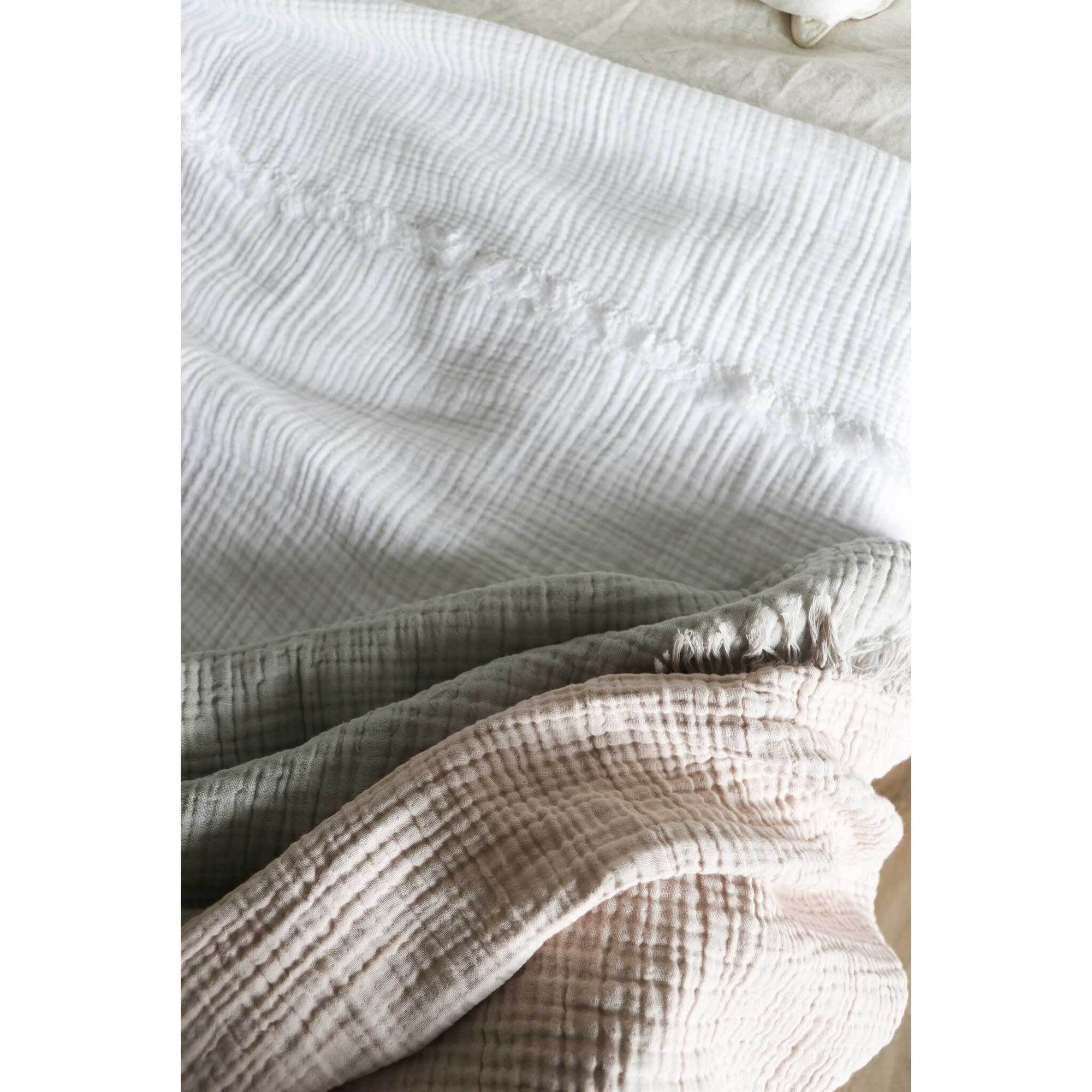 Crinkle Bed Cover
